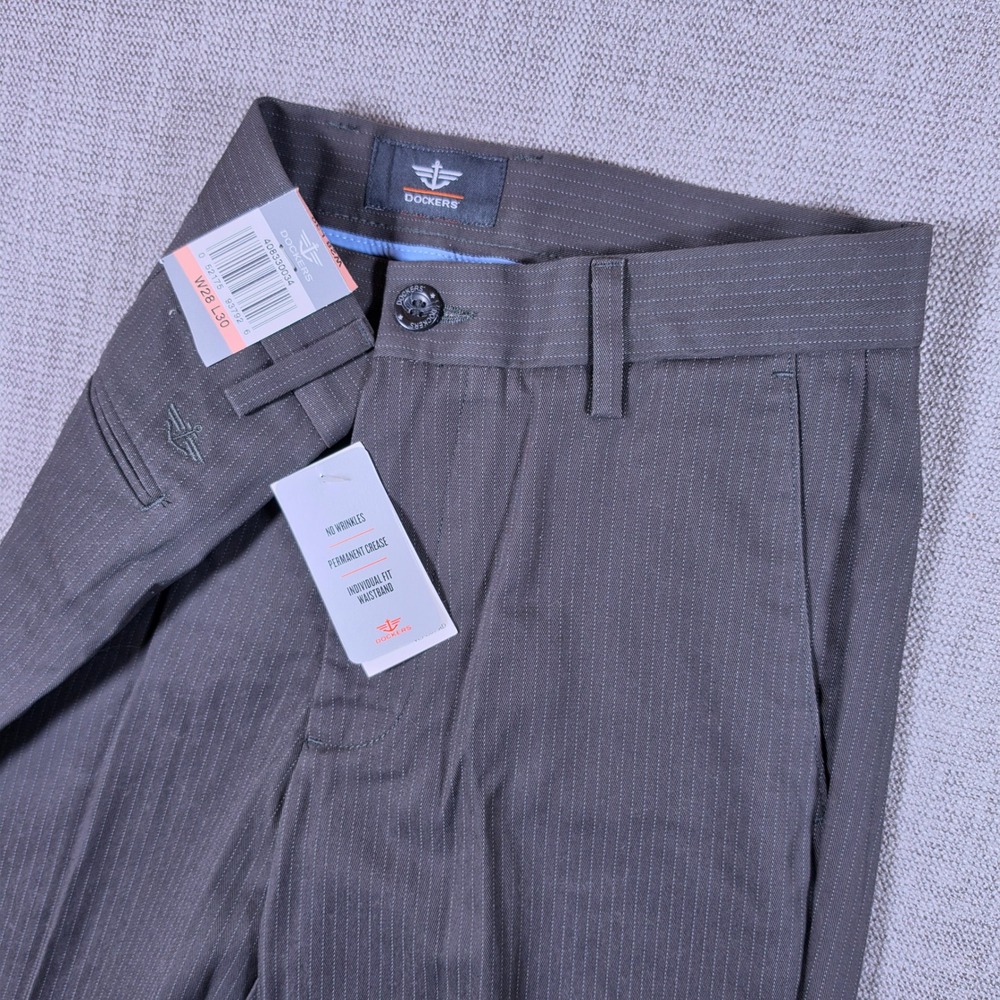 NEW Dockers Dress Pants‎ Mens 28/30 Grey Pinstripe Slim Fit No Wrinkle $60